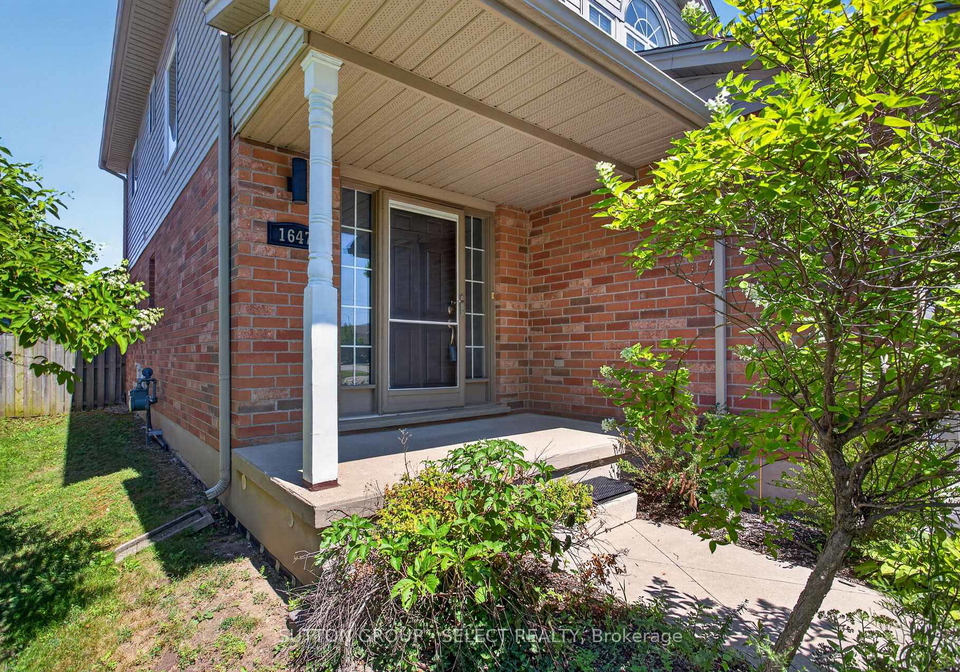 1647-bayswater-crescent-london-north-ontario-x13643900
