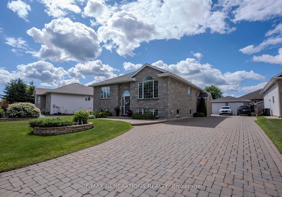 239-caribou-crescent-thunder-bay-ontario-x13644016