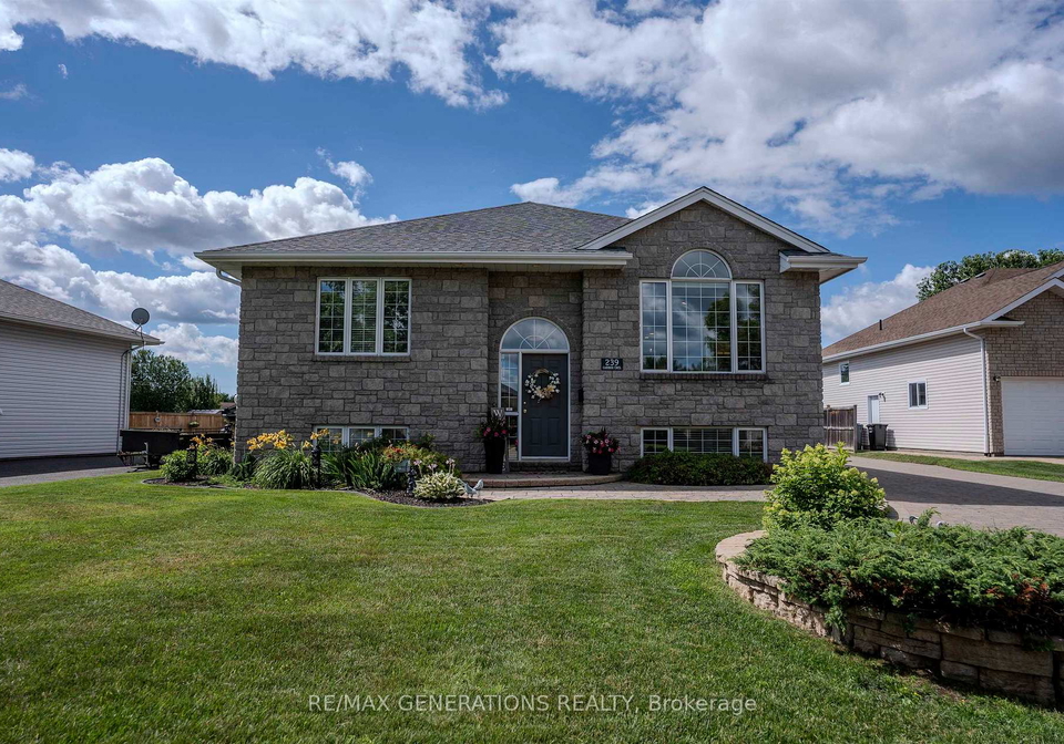 239-caribou-crescent-thunder-bay-ontario-x13644016