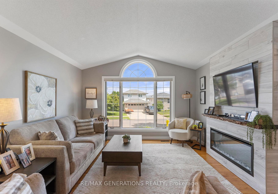 239-caribou-crescent-thunder-bay-ontario-x13644016