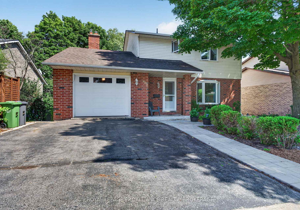 900-nottinghill-avenue-kingston-ontario-x13644040