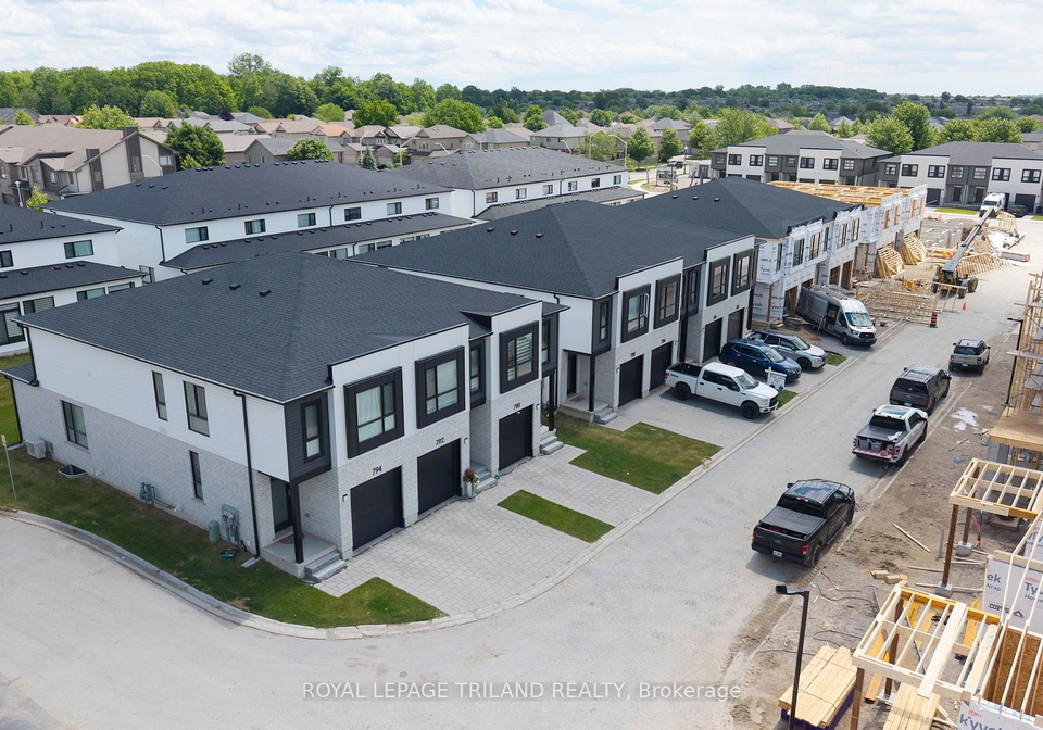 760-banyan-lane-london-north-ontario-x13644146
