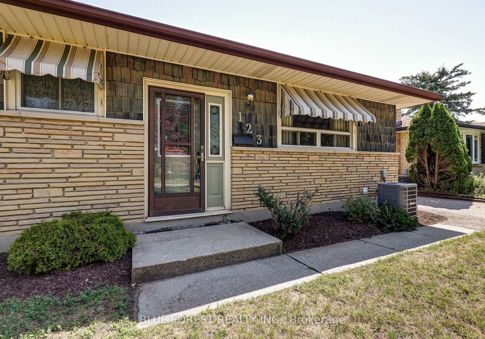 123-aponi-crescent-london-east-ontario-x13644184