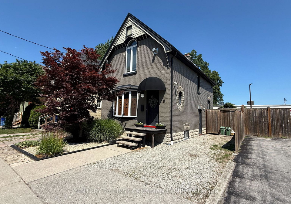 2-erie-avenue-london-south-ontario-x13644244