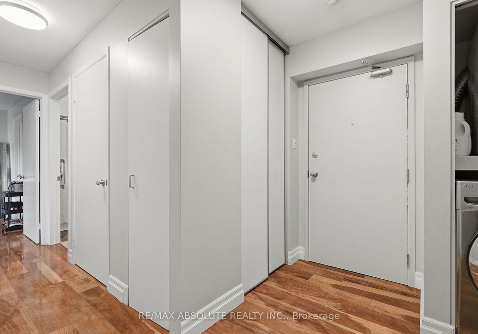 250-brittany-drive-ottawa-ontario-x13644318