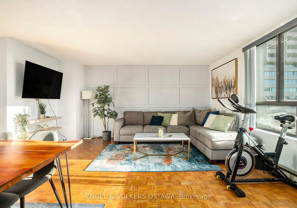 475-laurier-avenue-w-ottawa-ontario-x13644372