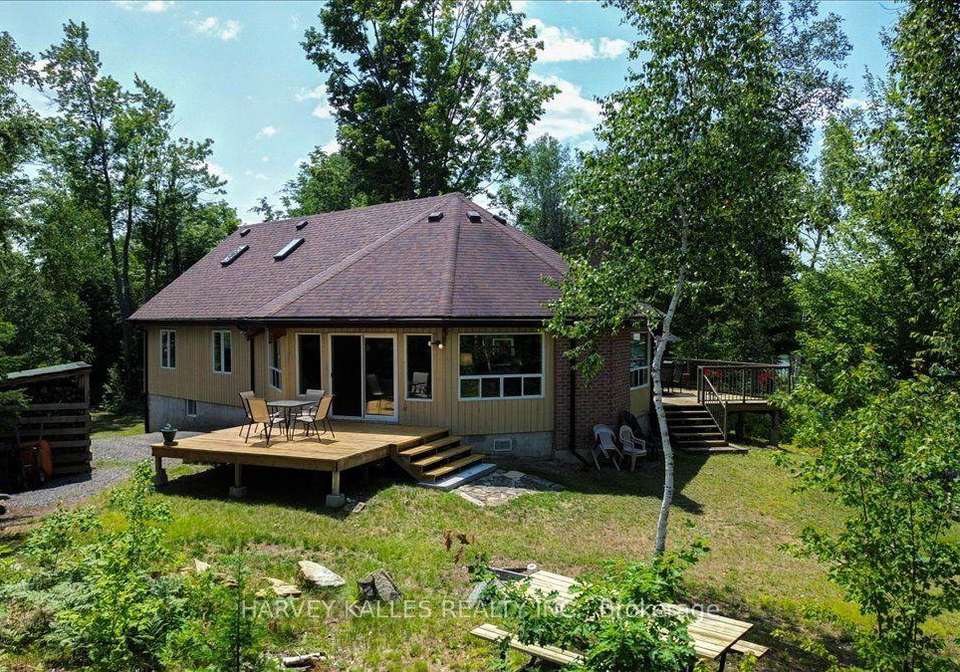 321-maple-landing-lane-tudor-and-cashel-ontario-x13644416