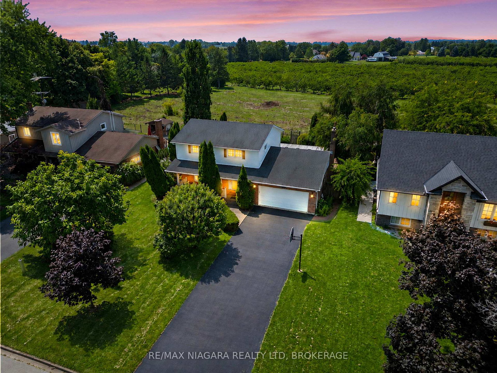 21-garrison-village-drive-niagara-on-the-lake-ontario-x13644454