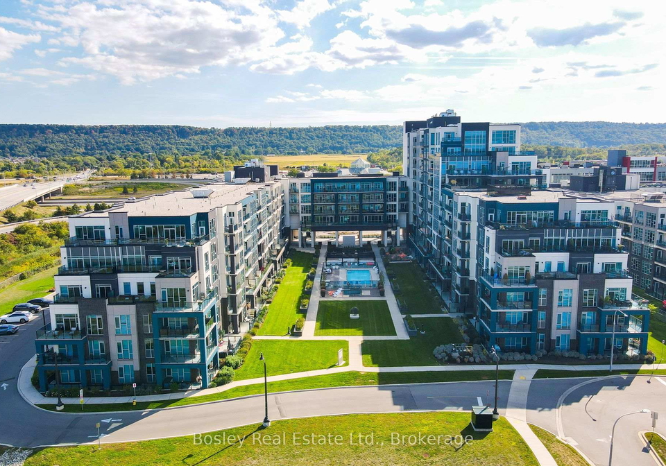 16-concord-place-grimsby-ontario-x13644554
