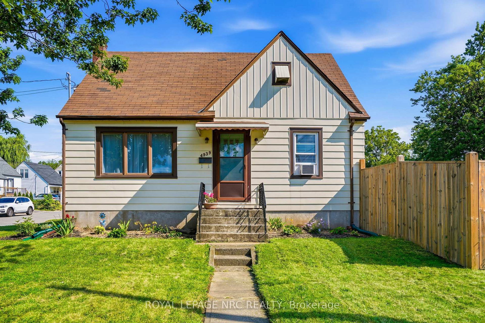 4939-hamilton-street-niagara-falls-ontario-x13644738