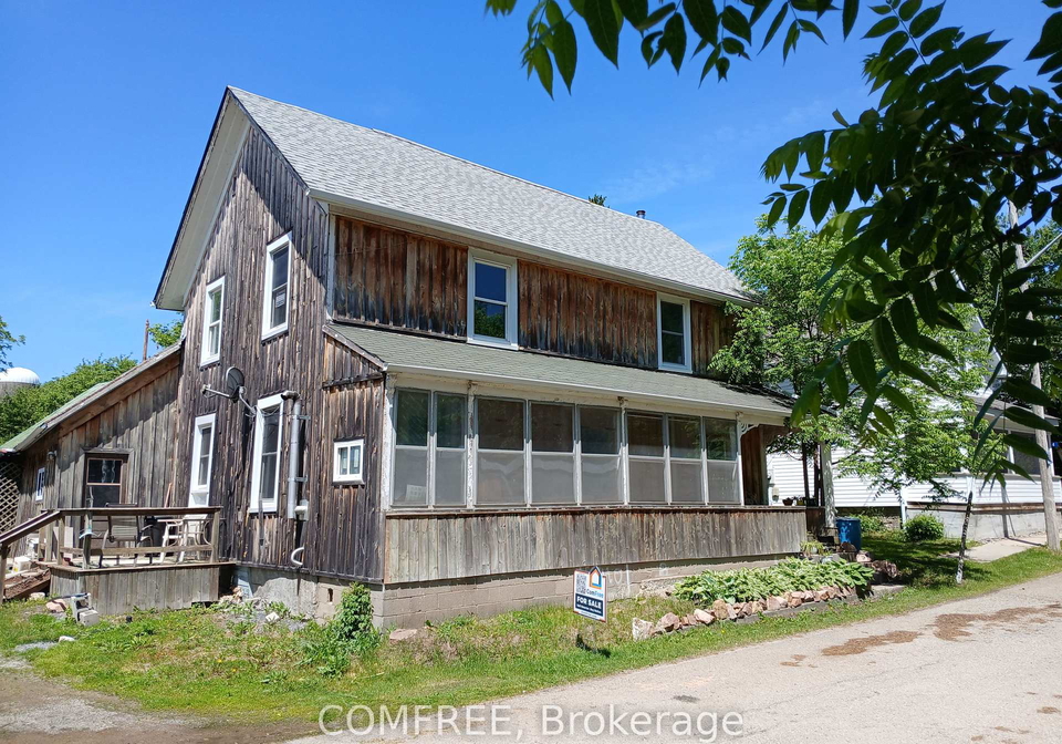 2-miller-street-lansdowne-village-ontario-x13644820