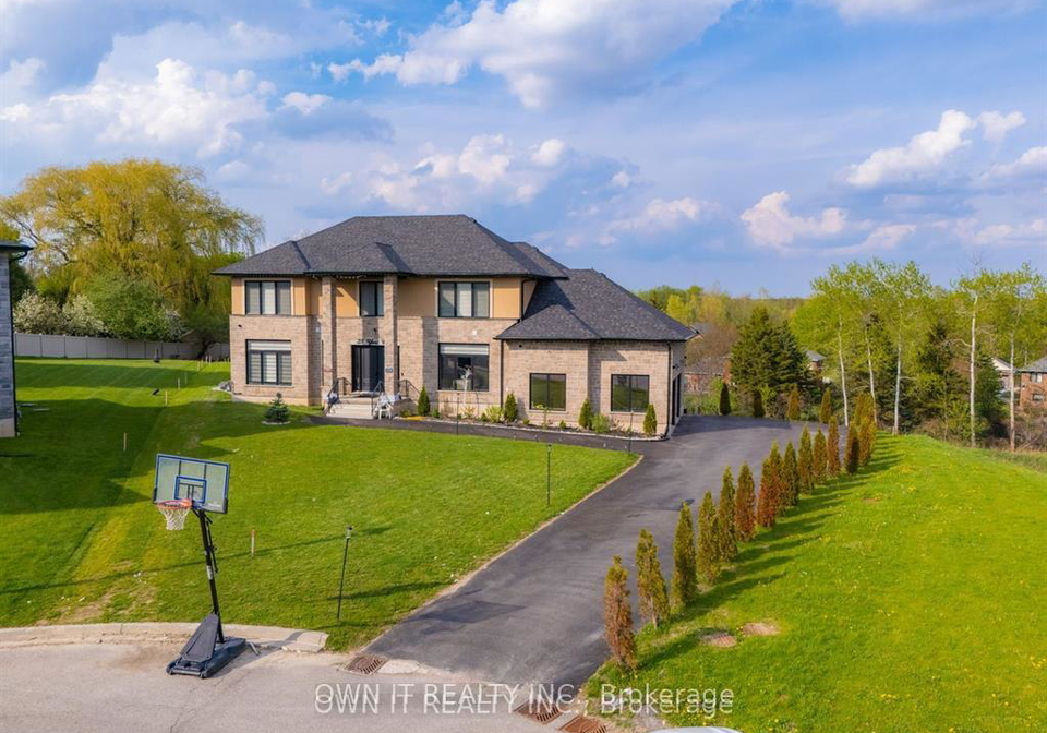23-yarl-place-guelpheramosa-ontario-x13644952