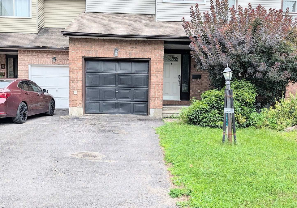 4-alfa-street-ottawa-ontario-x13645158