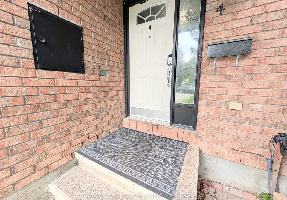 4-alfa-street-ottawa-ontario-x13645158