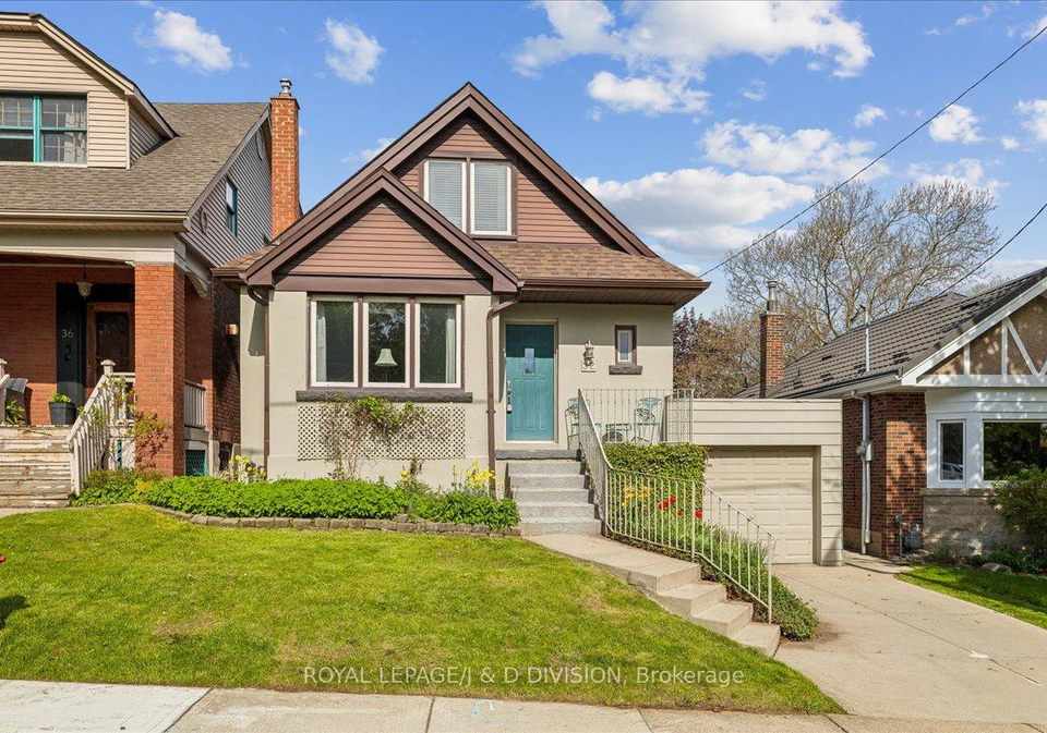 32-miles-court-hamilton-ontario-x13645256