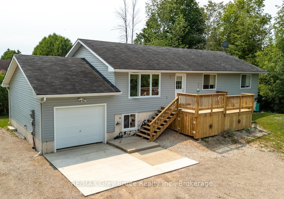 20-hector-street-south-bruce-peninsula-ontario-x13645264
