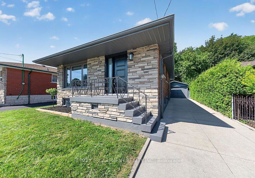 26-parklands-drive-hamilton-ontario-x13645358