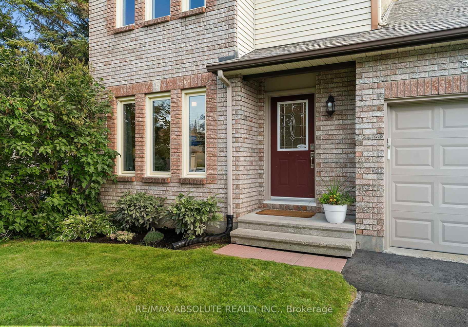 32-greer-street-ottawa-ontario-x13645396