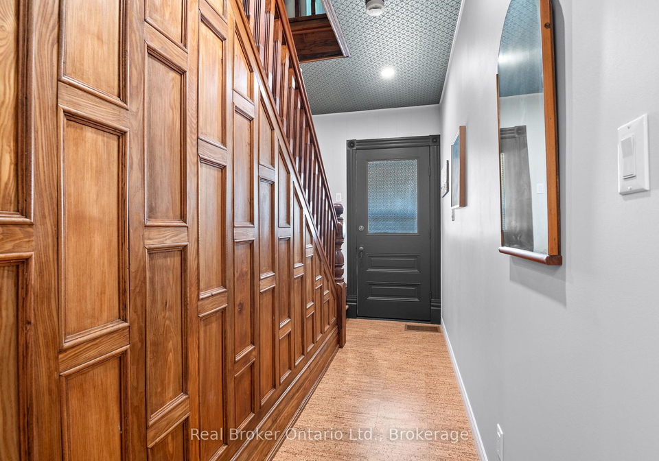 677-garafraxa-street-n-west-grey-ontario-x13645516