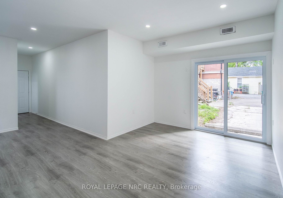 138-main-street-w-port-colborne-ontario-x13645610