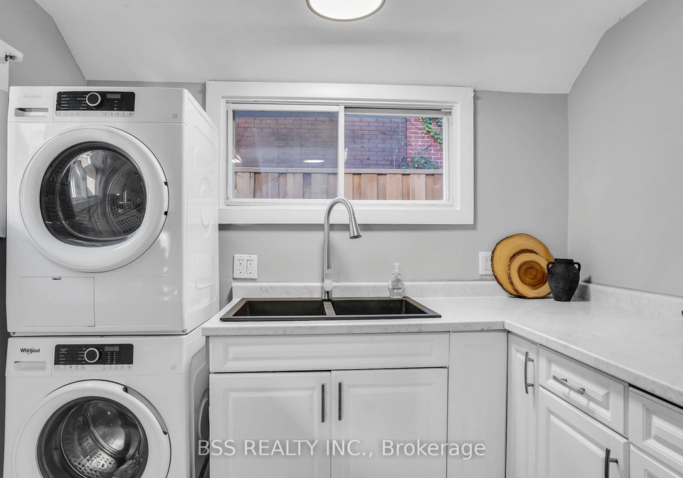 297-sherbrooke-street-peterborough-ontario-x13645692