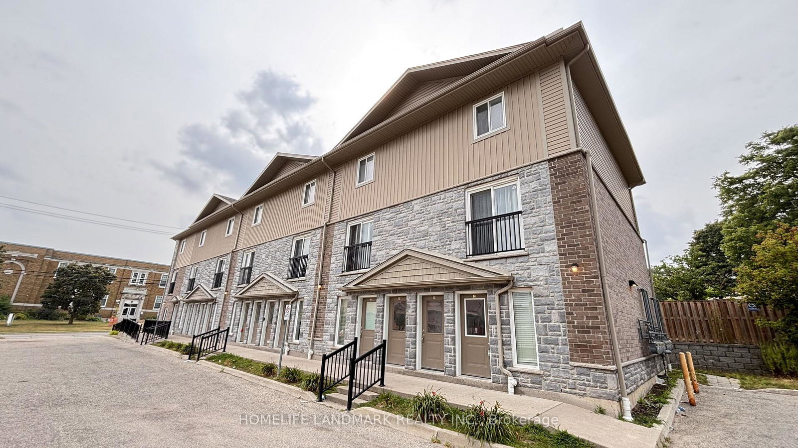 122-courtland-avenue-e-waterloo-ontario-x13645966
