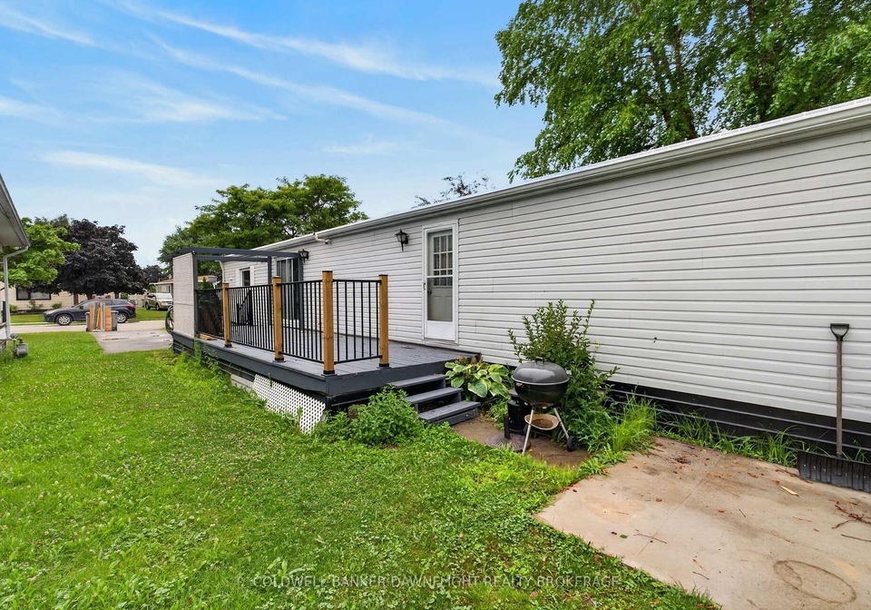 20-redford-drive-south-huron-ontario-x13645996