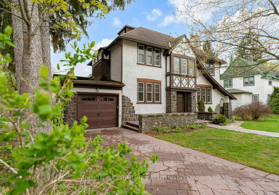 163-pine-street-gananoque-ontario-x13646128