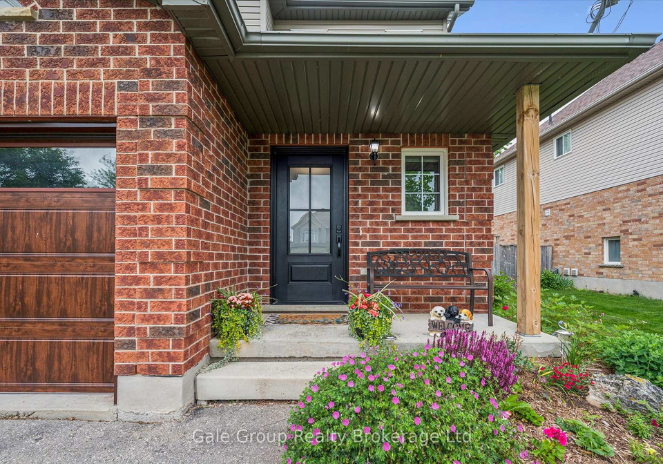 116-gibbons-drive-centre-wellington-ontario-x13646344