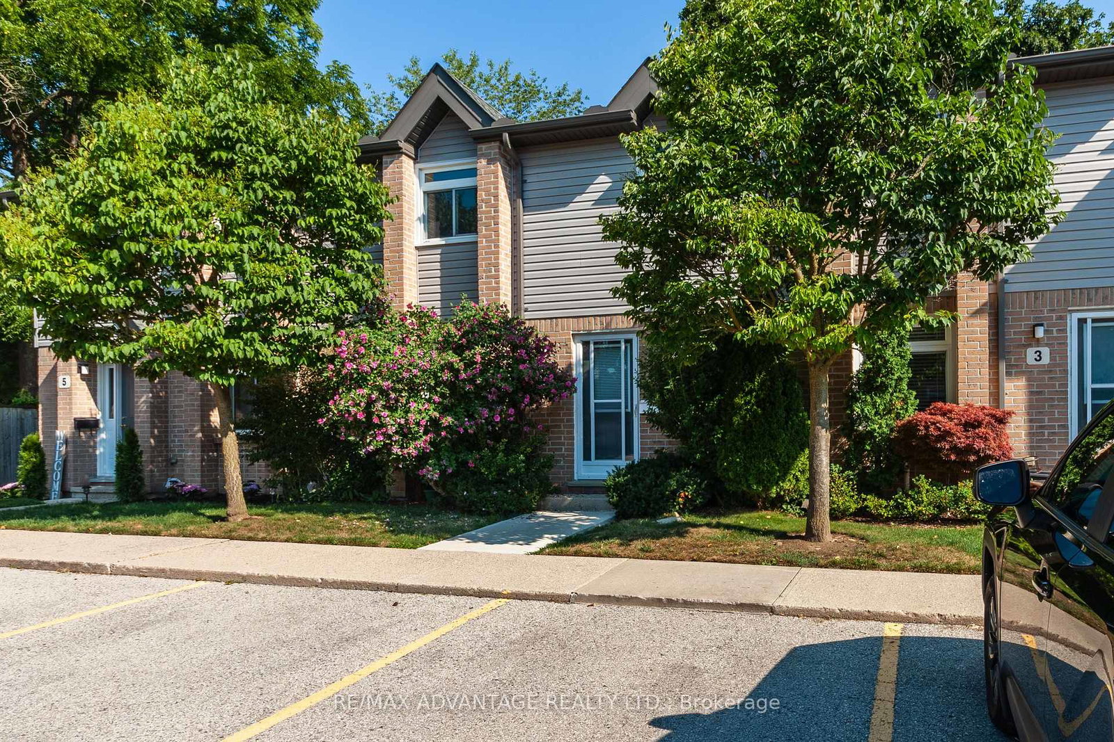 129byron-baseline-road-w-london-south-ontario-x13646496
