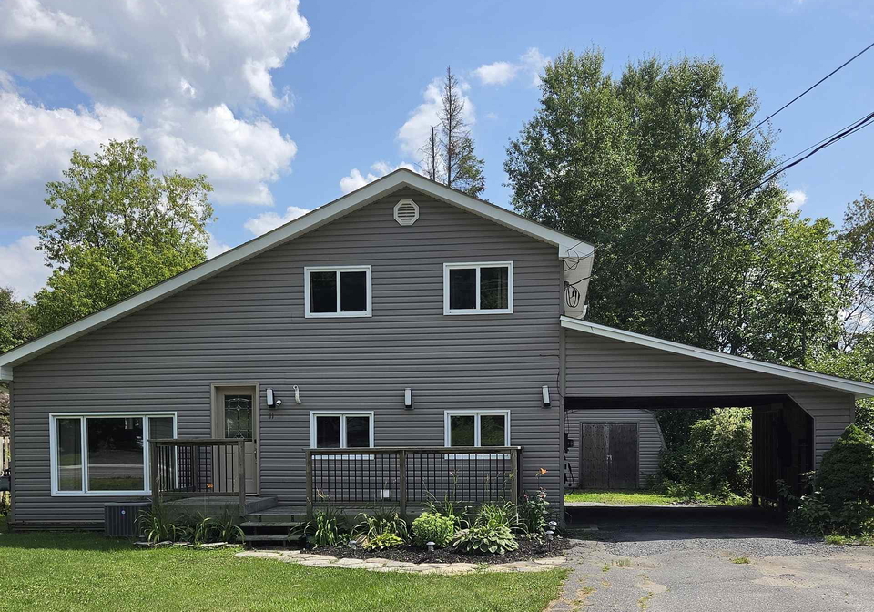 11-west-road-huntsville-ontario-x13646698