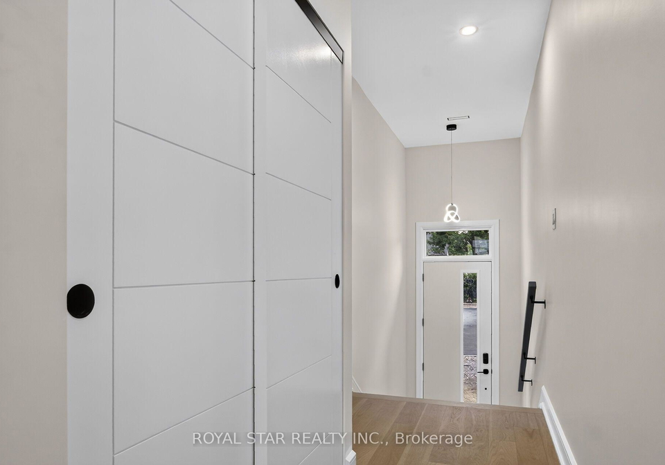 526-mutual-street-ottawa-ontario-x13646842