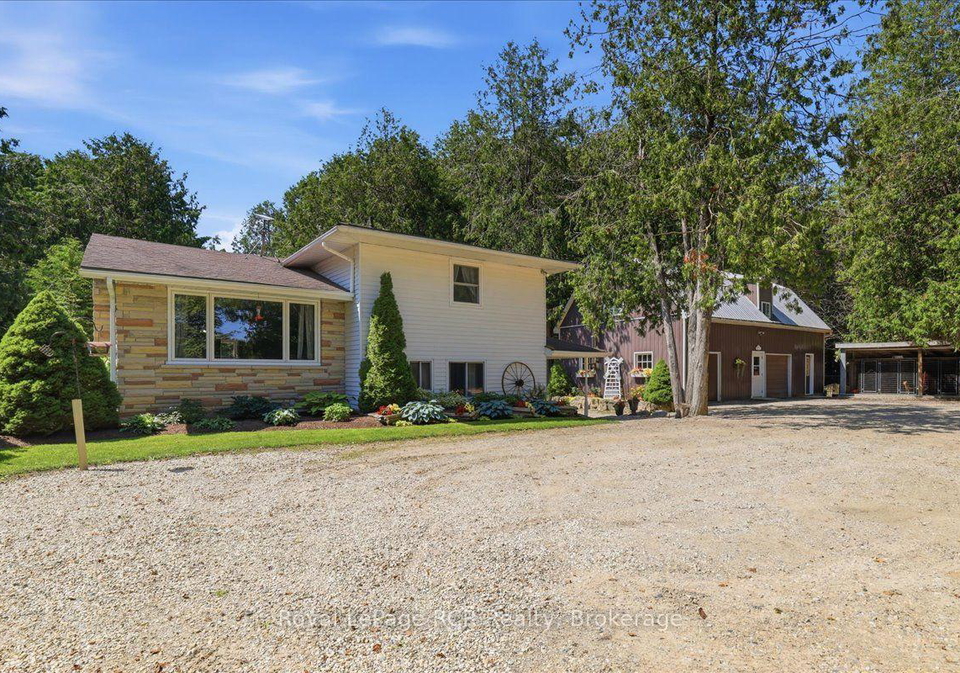 7525-highway-89-wellington-north-ontario-x13647294