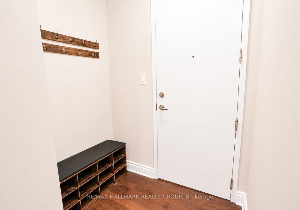 323-winona-avenue-ottawa-ontario-x13647718