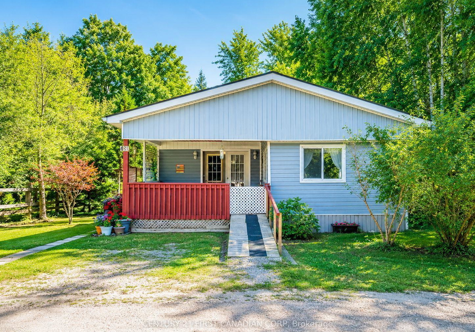 79681-bluewater-highway-central-huron-ontario-x13647750