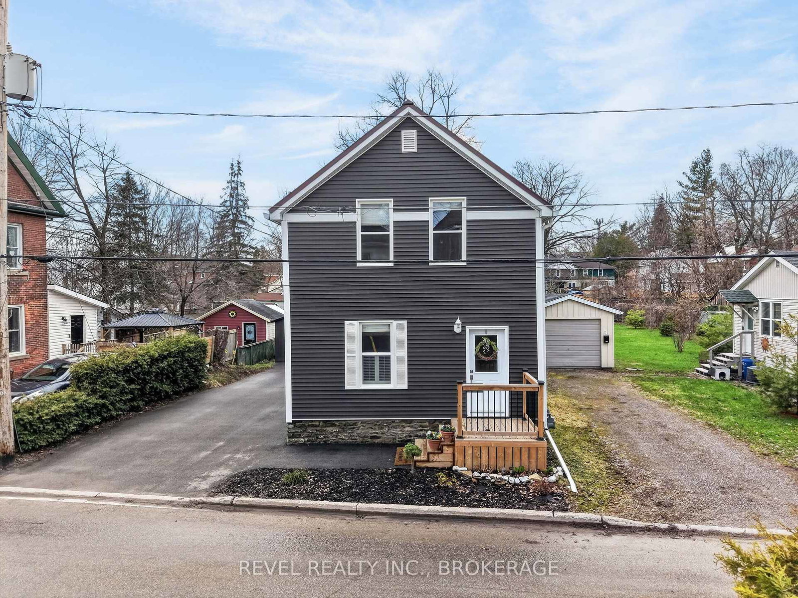 38-bennett-street-brockville-ontario-x13647830