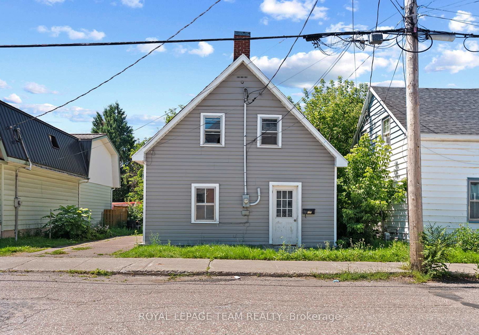 42-bonnechere-street-s-renfrew-ontario-x13647922