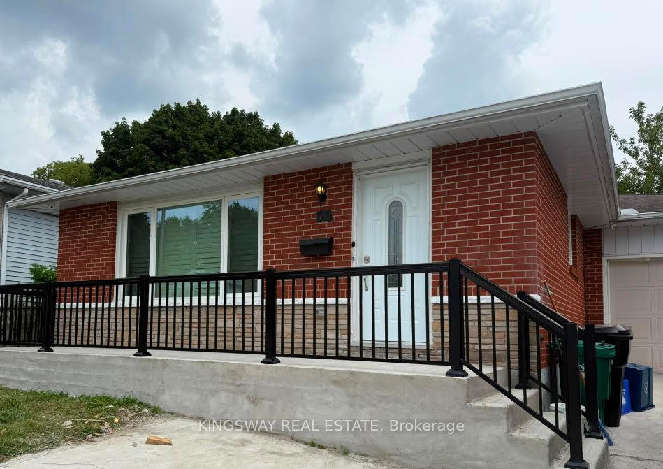 35-silver-aspen-crescent-kitchener-ontario-x13648016