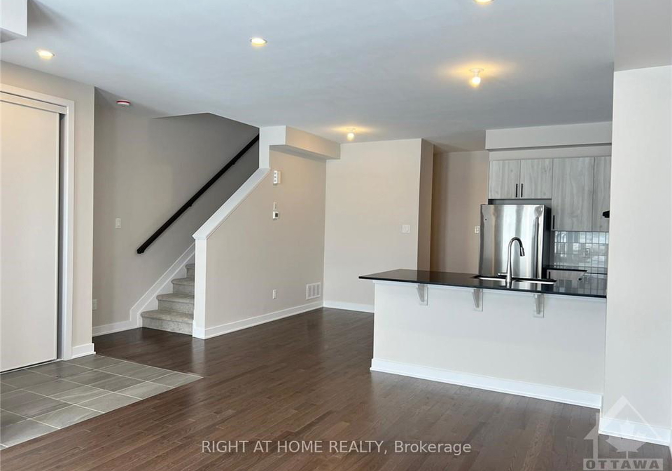 6325-perth-street-ottawa-ontario-x13648310