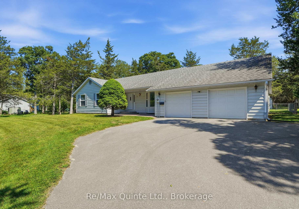 1076-massassauga-road-prince-edward-county-ontario-x13648588