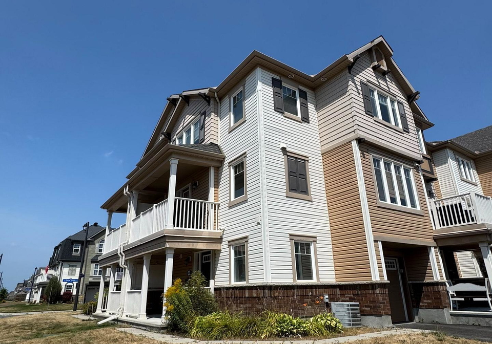 649-bluegill-avenue-ottawa-ontario-x13648590