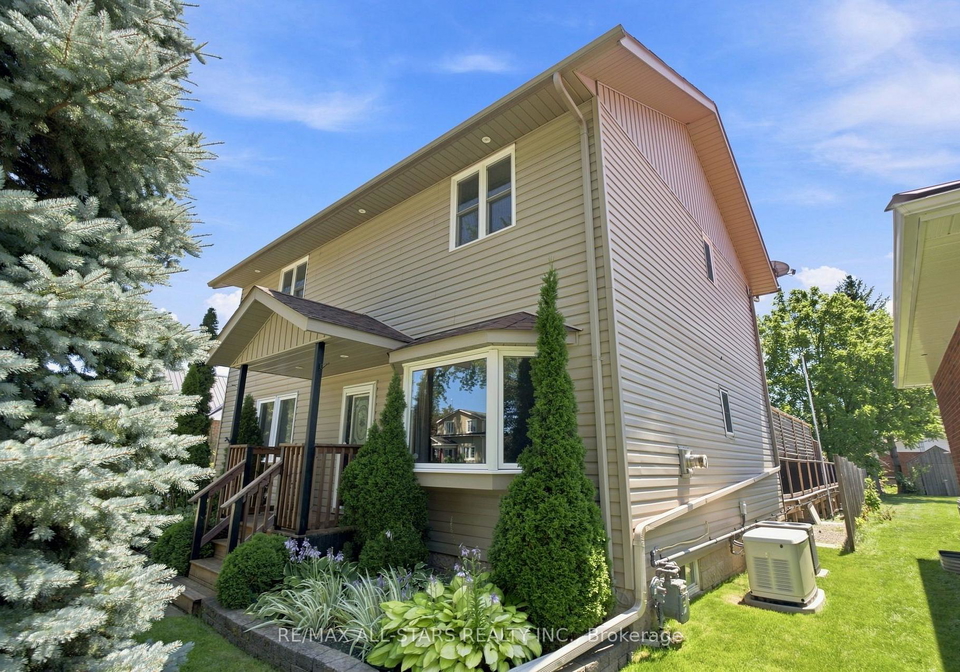 11-perry-street-kawartha-lakes-ontario-x13648672