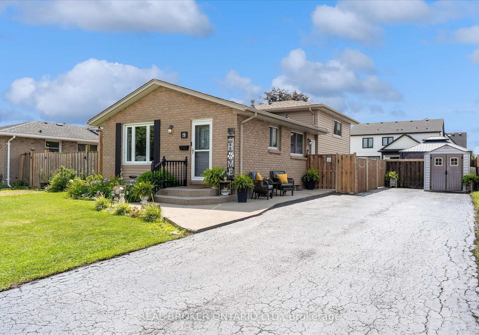19-acadia-drive-welland-ontario-x13648750