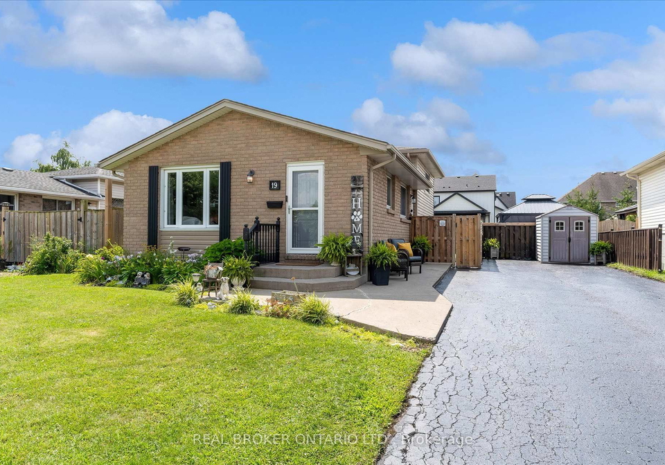 19-acadia-drive-welland-ontario-x13648750