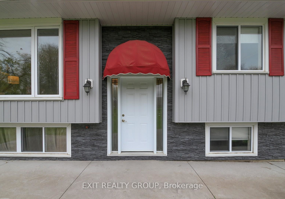 1625-old-wooler-road-quinte-west-ontario-x13648948