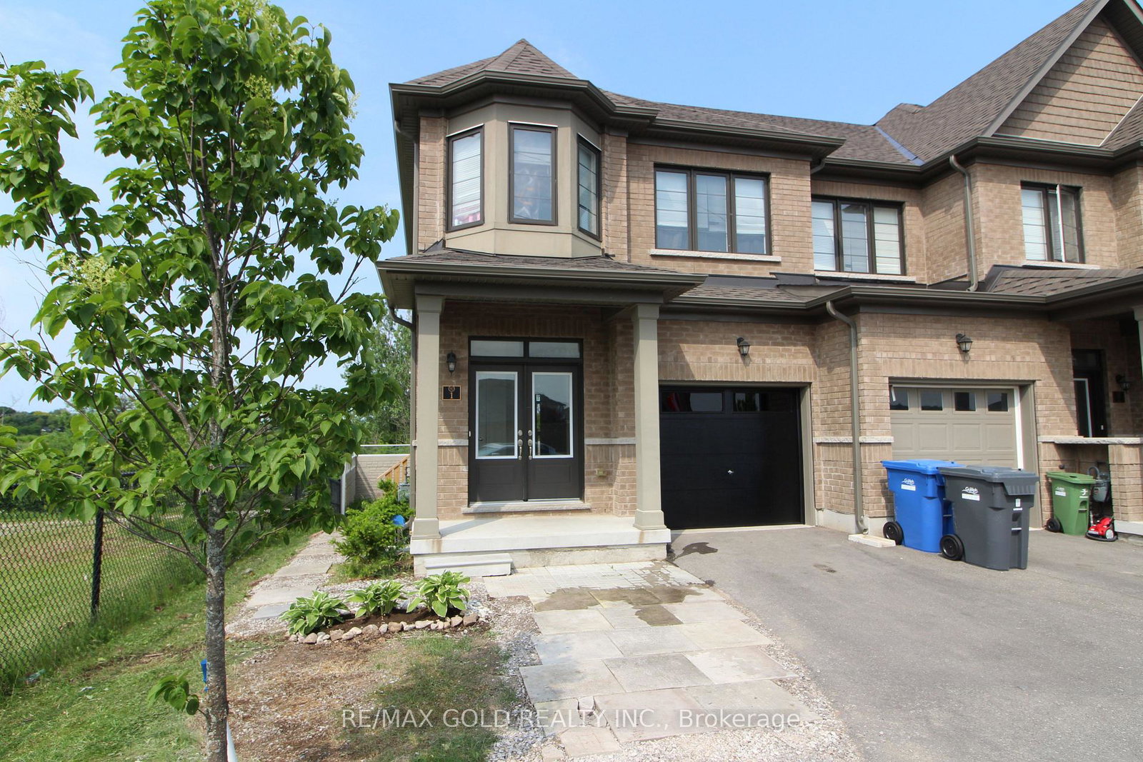 166-deerpath-drive-guelph-ontario-x13648956