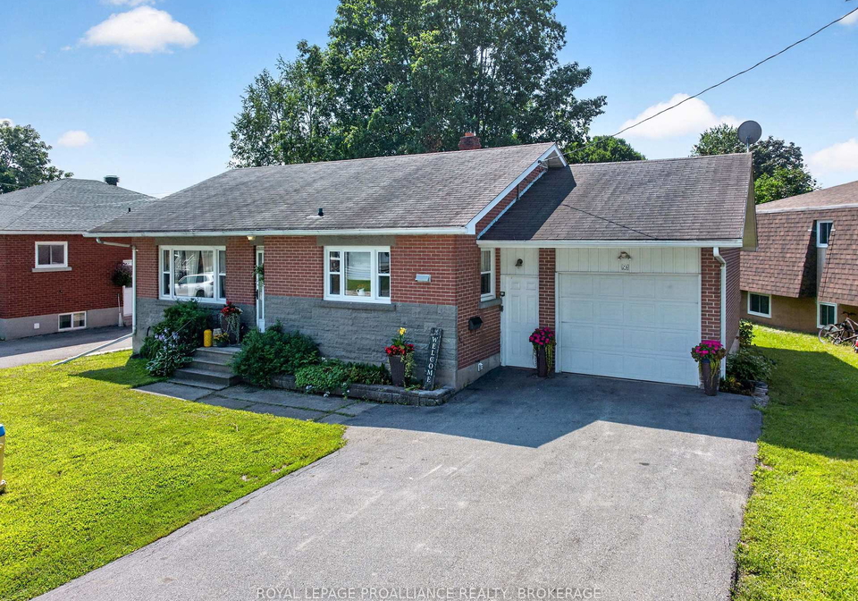 26-mclean-boulevard-perth-ontario-x13648960