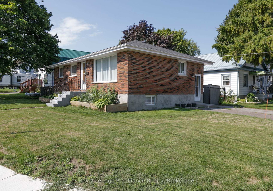 26-james-street-quinte-west-ontario-x13649032