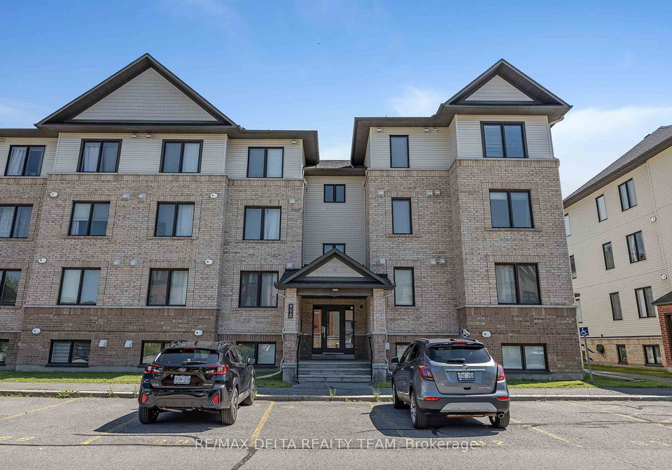 115-bluestone-private-ottawa-ontario-x13649156