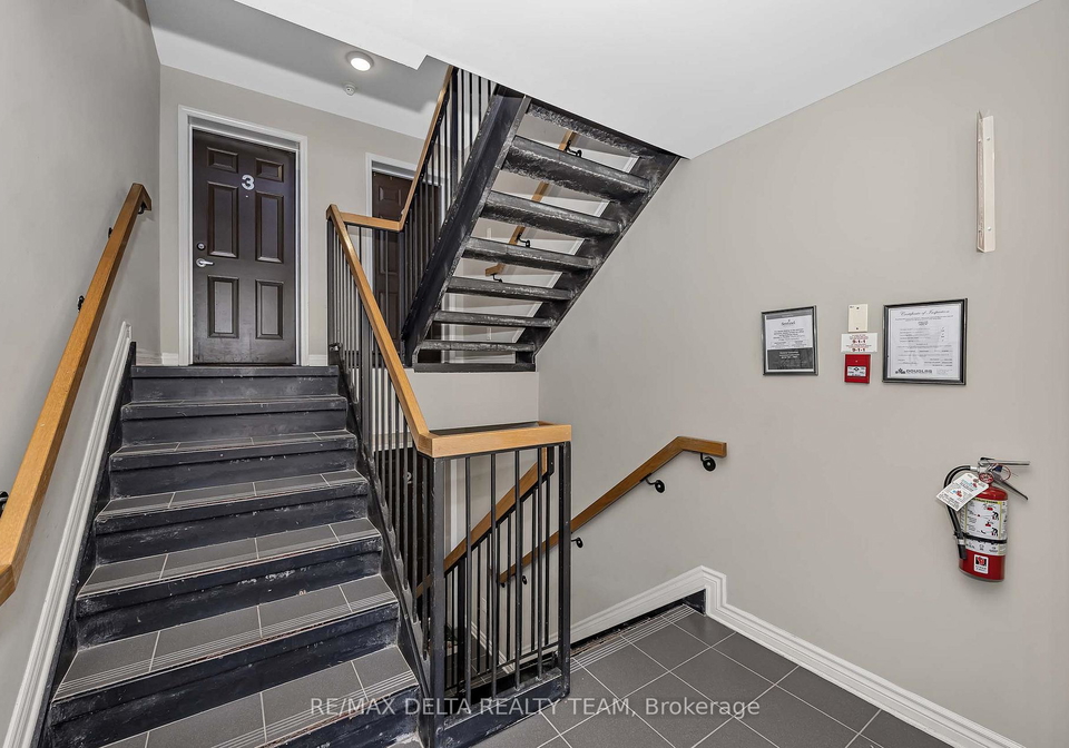 115-bluestone-private-ottawa-ontario-x13649156